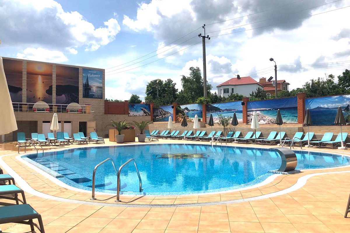 Басейни вже відкриті!